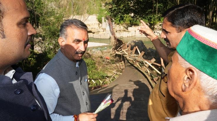 Chief Minister inspected disaster affected villages in Jaisinghpur and Sulah