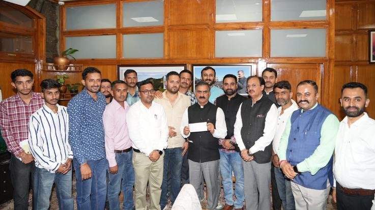  Sirmaur District Youth Congress contributed one lakh rupees to the disaster relief fund.