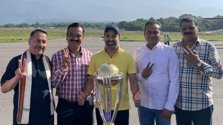 ICC World Cup trophy reached Dharamshala 111