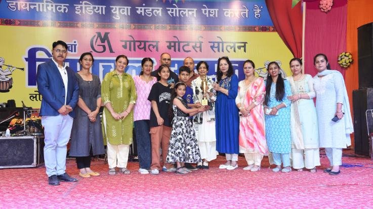 Himachal Utsav: Winners of Inter School Dance Competition honored