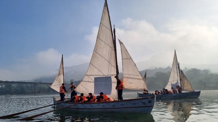  Bilaspur: NCC cadets enjoyed boating in Govindsagar.