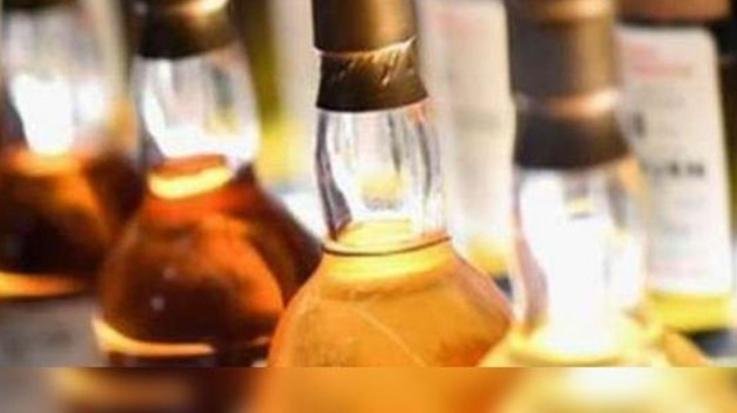 Jwalamukhi: Police caught 48 bottles of country liquor in Khundiya