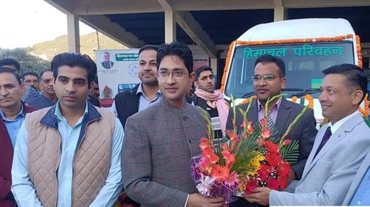 Religious bus service started from Dharamshala to Chintpurni