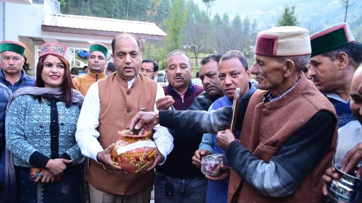 On the call of Prime Minister, there is a campaign to unite the country in the thread of unity 'Meri Maati Mera-Desh': Jairam Thakur