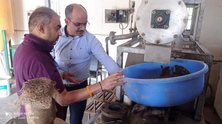 Una district has the potential to become a leading district in carp fish farming: Vivek Chandel