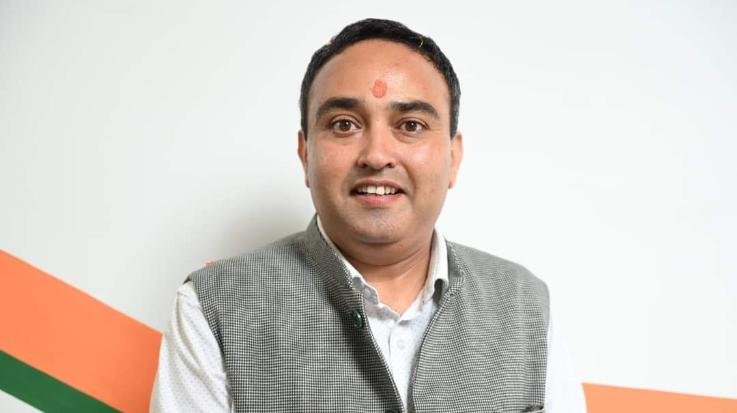 Dharamshala: Congress government is bent upon destroying tourism in the state: Vishwa Chakshu