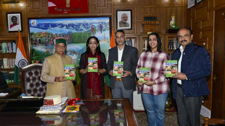 The Governor told Prof. Released the book of Simmi Agnihotri and Dr. Vijay Singh