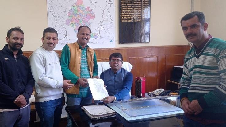 Sangrah: Trade Board submitted memorandum to SDM Sangrah regarding power failure for hours.