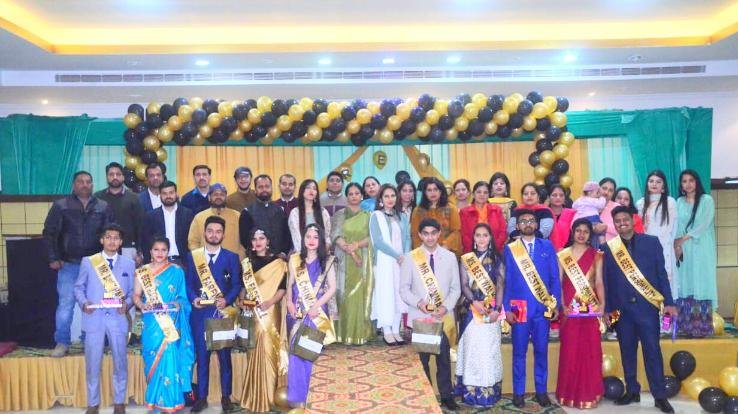 चिन्मय विद्यालय नौनी में जमा दो के बच्चों के लिए किया विदाई समारोह का आयोजन
