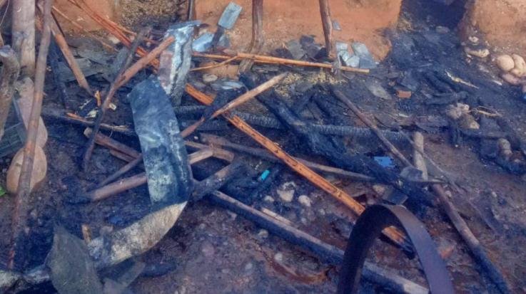 Dadasiba: Cow shed caught fire in Gurnabad on Diwali night, loss worth lakhs