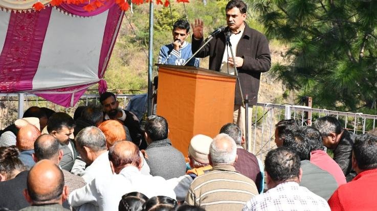  Solan: We get the message from Lord Vishwakarma to move forward with creativity and positivity: Sanjay Awasthi