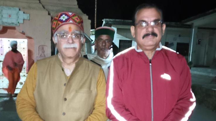 Dehra: Supreme Court Judge Sanjay Karol reached his ancestral village Garli.