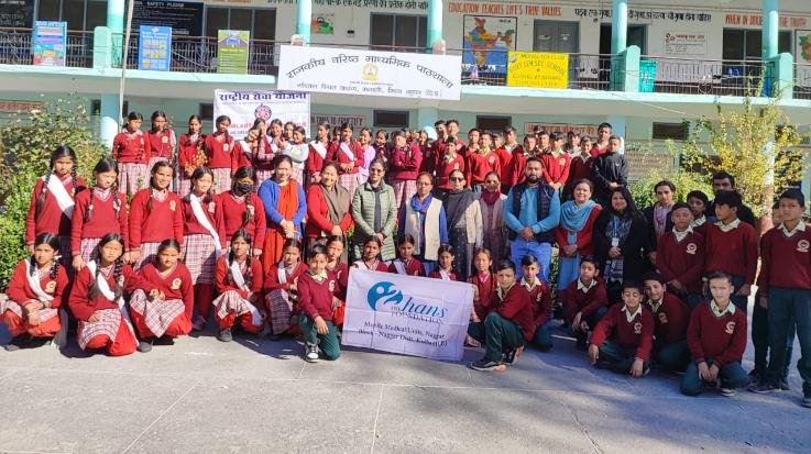 Kullu/Sirmour: Hans Foundation organized health camp in Bahang School.