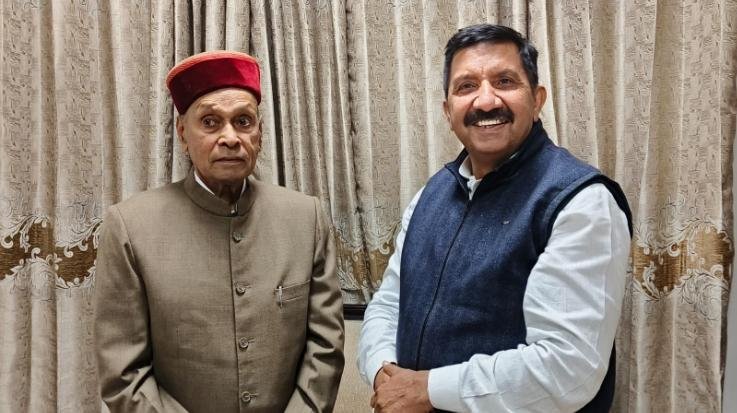 Una: Deputy CM met former Chief Minister Prof. met dhumal