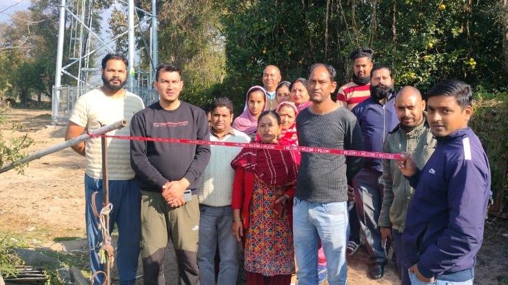 Baijnath: Averi students who stood first in the relay race were honoured.