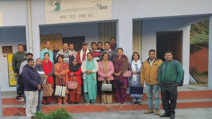 Indora: Meeting of Government Primary Teachers Association held regarding various demands.
