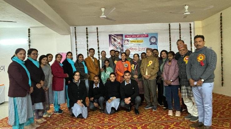 Indora: Sahitya Kavi Sammelan organized at Minerva College