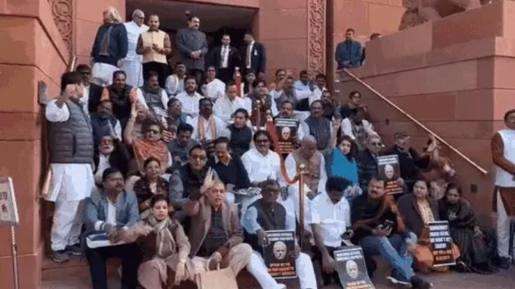 New Delhi: Till now 141 opposition MPs suspended from winter session of Parliament