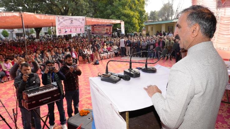 Dharamshala: Chief Minister laid the foundation of BDO office building in the night.