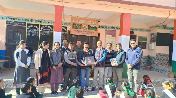  Sirmaur: Chhog Tali School spokesperson Ramanand Sagar returned after receiving special training from Udaipur, Rajasthan.