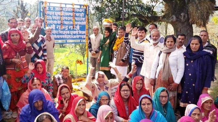 नल के माध्यम से स्वच्छ जल उपलब्ध करवाना सरकार की प्राथमिकता : राजेन्द्र गर्ग