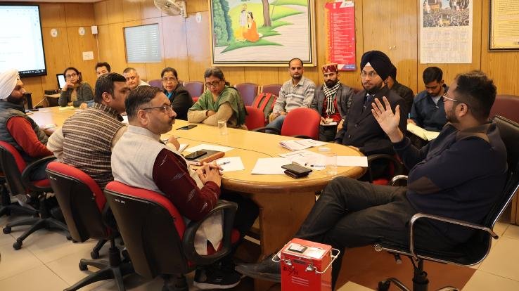 Dharamshala: Special campaign will be run to make Aadhaar for children up to five years of age: ADC