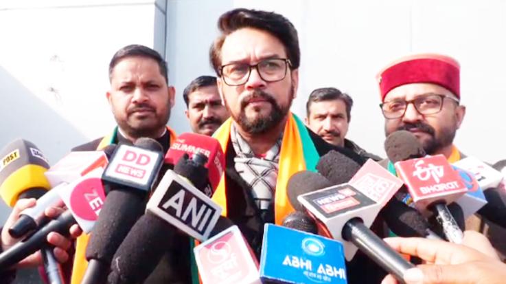 Hamirpur: Congress and Aam Aadmi Party are thieves and cousins: Anurag Thakur.