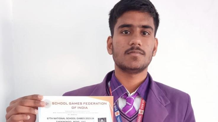 Kunihar: Paramjit of SVN School is the only player to represent Himachal in Taekwondo Championship.
