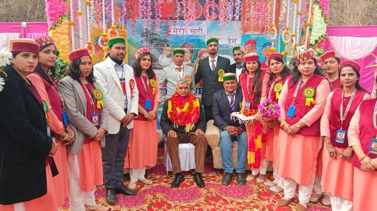 Jwalamukhi: Annual Day celebrated with great enthusiasm at Delhi Convent School Jwalamukhi.