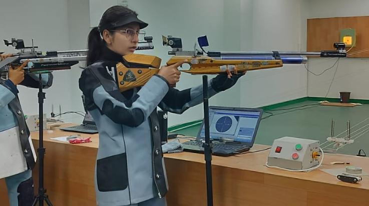 Arnika Singh of DAV Kinnaur achieved sixth rank in national shooting. 123