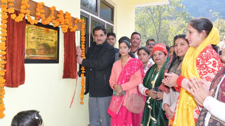  Solan: Sanjay Awasthi performed Bhoomi Pujan and inaugurated projects worth Rs. 6 crores.