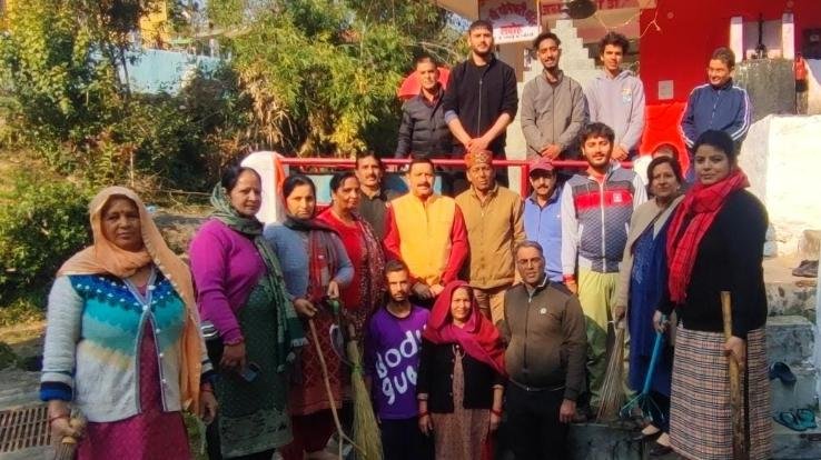Jaisinghpur: BJP workers beautify Mata Yogeshwari temple complex