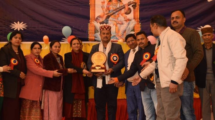 Jaisinghpur: Make discipline and hard work your companion for success: Yadvinder Goma