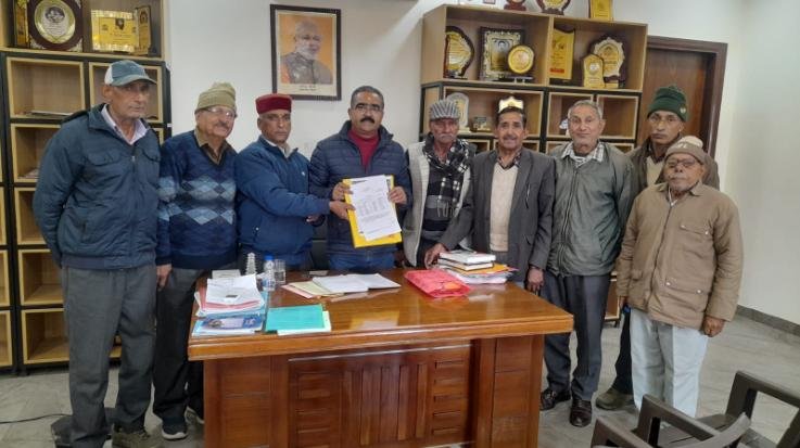MLA requested Bikram to open CGHS balance center in Dehra
