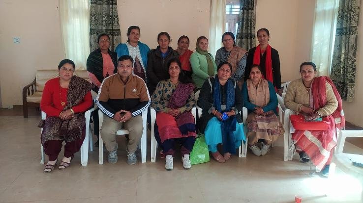 Sirmaur: Protest expressed against neglecting Anganwadi workers in the Union Budget