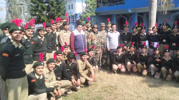 Dehra: Practical for NCC cadets for NCC C Certificate at Dhaliara College.