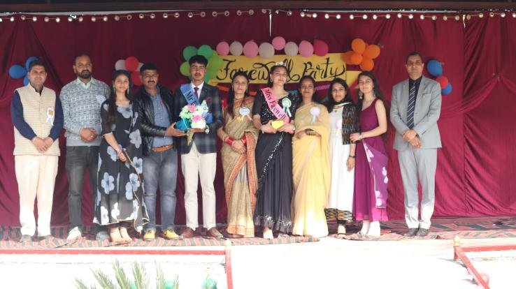 Aryan Thakur Mr Farewell and Shreya Miss Farewell of Lotus School