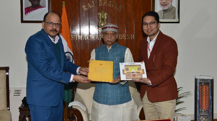  Postmaster General Ambesh Upmanyu presented a booklet of commemorative postage stamps issued on Shri Ram to the Governor.