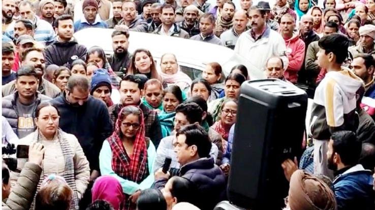 Dharamshala: People affected by Gaggal Airport expansion asked for 10 marla land, four times compensation