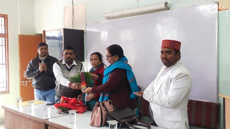 Dehra: World Mother Language Day celebrated with pomp in Vedvyas campus