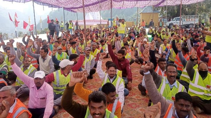 हड़ताल के दूसरे दिन सीटू के राष्ट्रीय सचिव ने भी लिया भाग