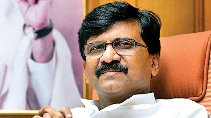 What happens in 2  rupees...', Sanjay Raut targets Modi government on reduction in prices of petrol and diesel.