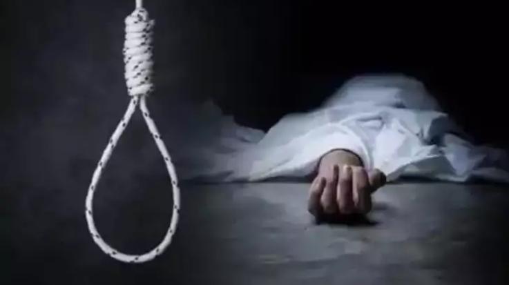 Kasauli: Man found hanging from a tree in Jamli, wife's body found in the field.