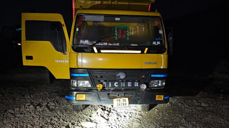 Indora: Police seized 5 vehicles doing illegal mining.