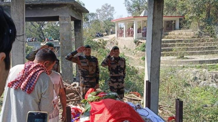Jwalamukhi: Army pays tribute to ex-soldier on his death in Dal village