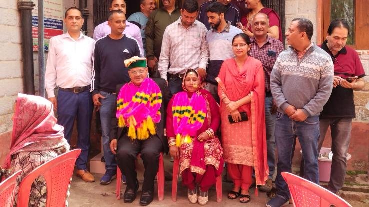 Ishwar Das of Khundian Tehsil retired from Animal Husbandry Department.