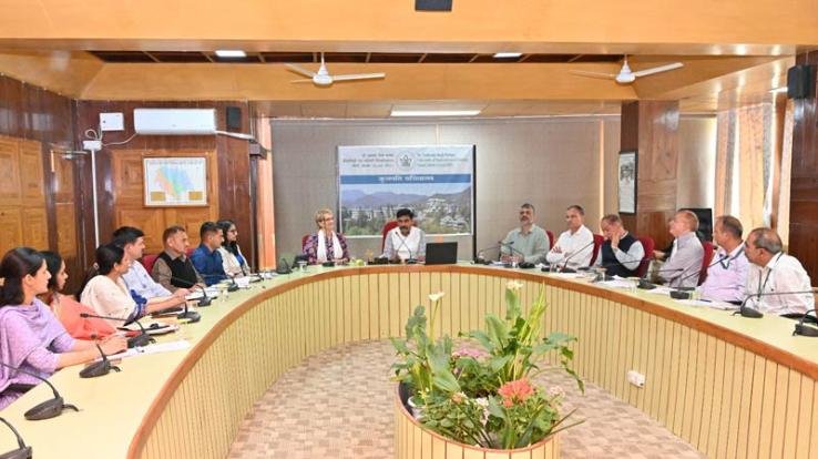 Discussion on dual degree programs of Nauni, Western Sydney Universities