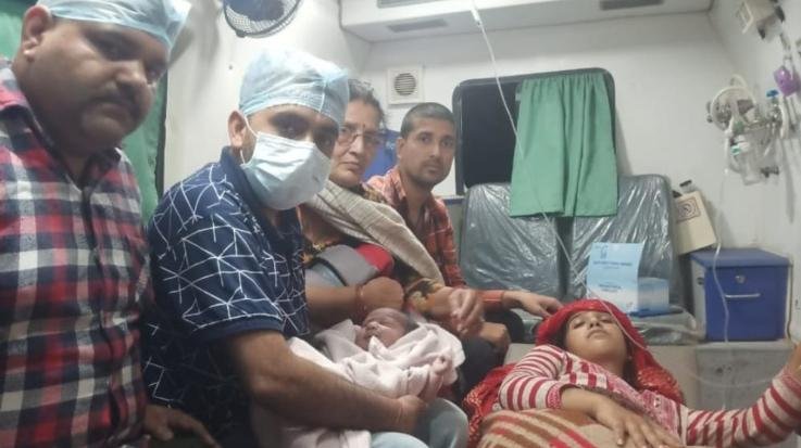 Woman gives birth to a boy in Takipur village near Ranital in Garli's 108 ambulance