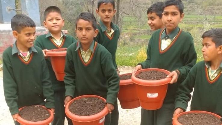 राजकीय माध्यमिक विद्यालय पारनु में यूथ एवं इको क्लब का किया गठन