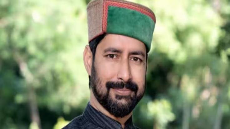 Congress candidate Vinod Sultanpuri will file nomination on May 13.